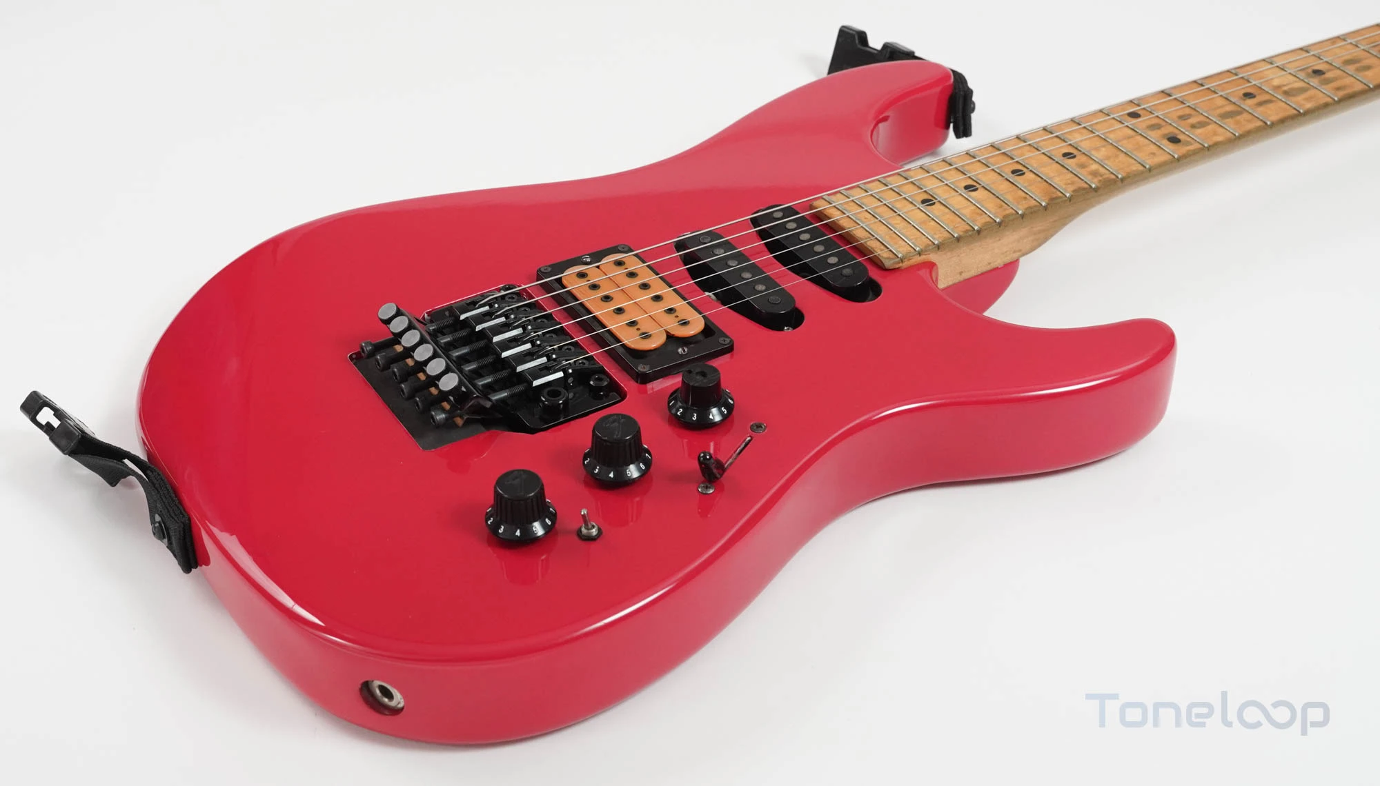 HM Strat by Fender - Image 3