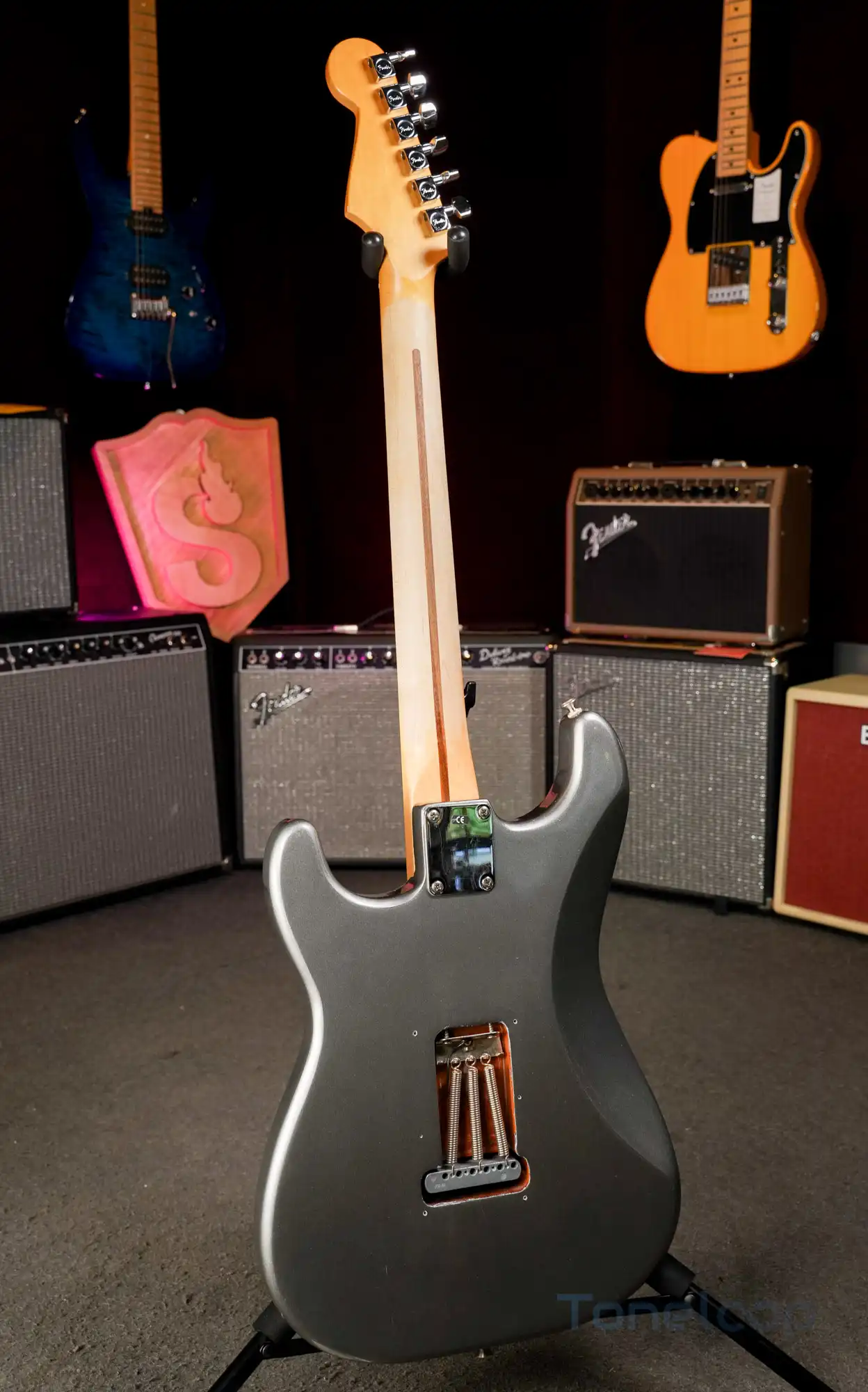 Fender Standard Stratocaster - Image 8